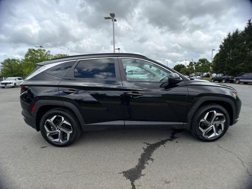 Phantom Black 2023 Hyundai TUCSON SEL