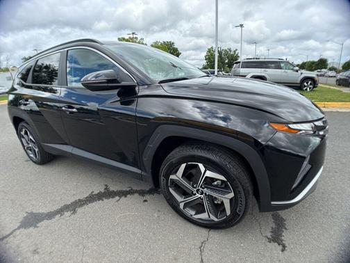 Phantom Black 2023 Hyundai TUCSON SEL