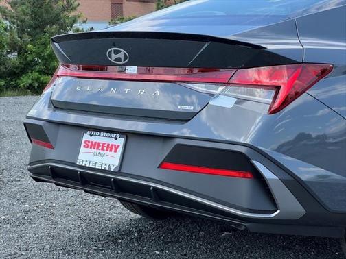 2025 Hyundai ELANTRA Sport