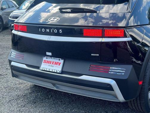 2025 Hyundai IONIQ 5 SEL