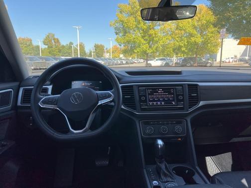 2022 Volkswagen Atlas 2.0T SE