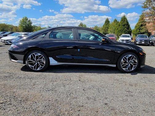 2025 Hyundai IONIQ 6 SEL