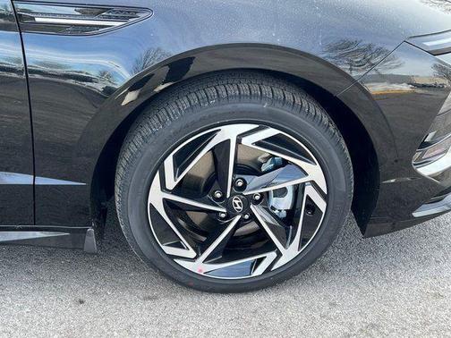 2026 Hyundai SONATA SEL