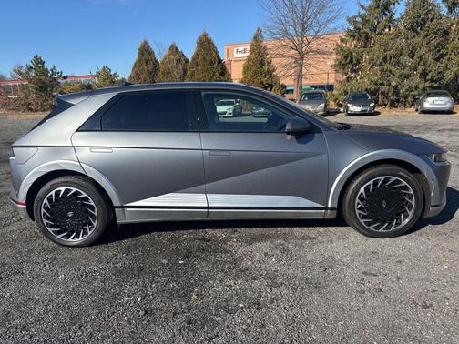 2024 Hyundai IONIQ 5 Limited