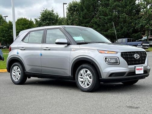 2025 Hyundai VENUE SE