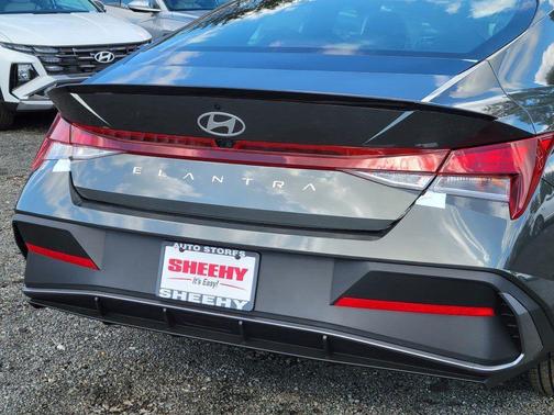 2026 Hyundai ELANTRA Sport