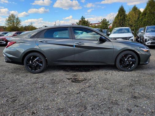 2026 Hyundai ELANTRA Sport