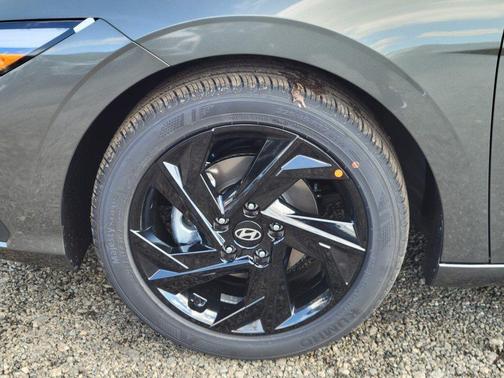 2026 Hyundai ELANTRA Sport