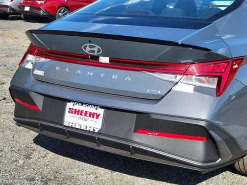 2025 Hyundai ELANTRA HEV SEL Sport