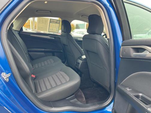 2018 Ford Fusion Hybrid SE