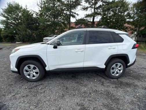 Super White 2020 Toyota RAV4 LE