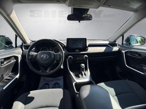 Super White 2020 Toyota RAV4 LE