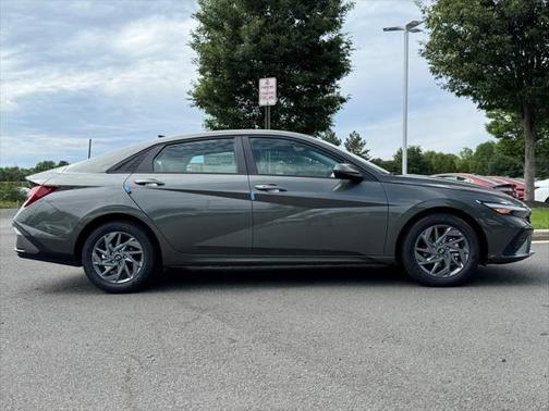 2025 Hyundai ELANTRA HEV Blue