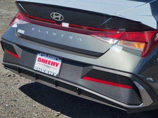 2025 Hyundai ELANTRA Sport