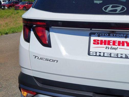 Serenity White Pearl 2026 Hyundai TUCSON SEL Plus