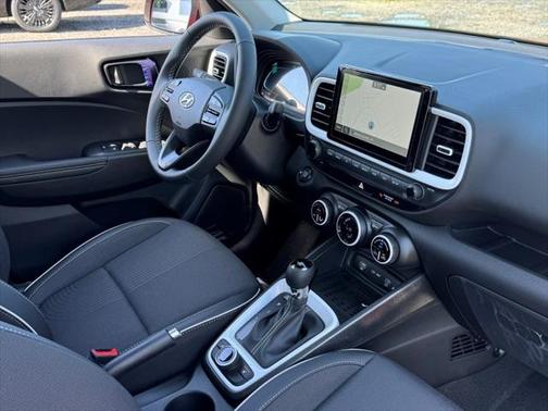 2025 Hyundai VENUE Limited