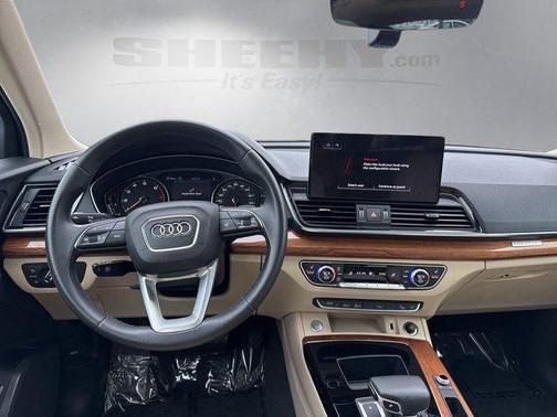 Glacier White 2021 Audi Q5 45 Premium