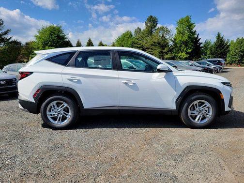 Serenity White Pearl 2026 Hyundai TUCSON SE