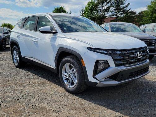 Serenity White Pearl 2026 Hyundai TUCSON SE