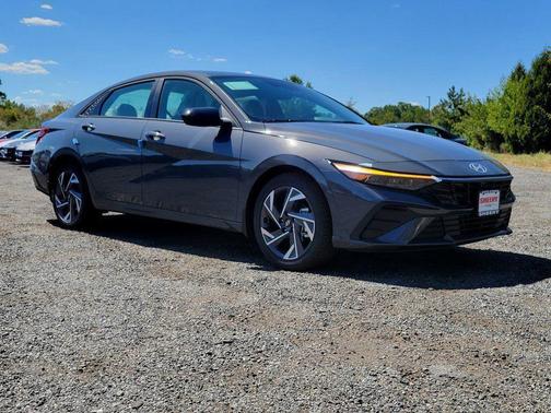 2025 Hyundai ELANTRA Sport