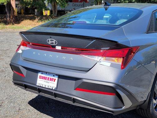 2025 Hyundai ELANTRA Sport