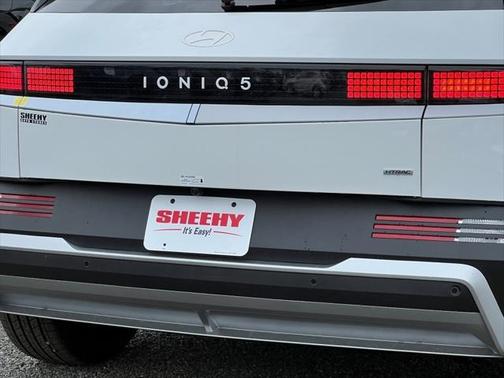 2025 Hyundai IONIQ 5 SEL