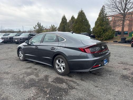 2023 Hyundai SONATA SE