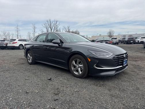 2023 Hyundai SONATA SE