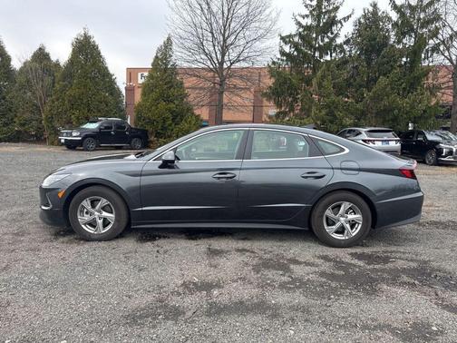 2023 Hyundai SONATA SE