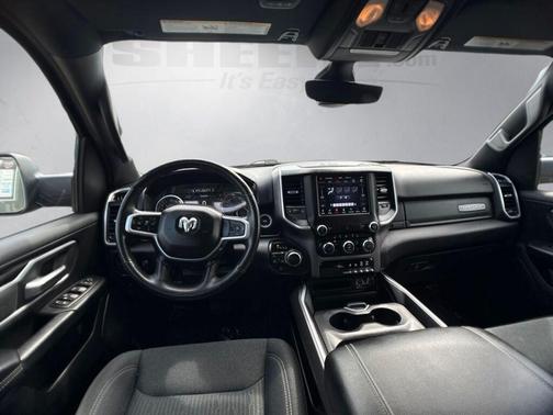 Delmonico Red Pearlcoat 2020 RAM 1500 Big Horn/Lone Star
