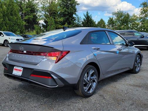 2025 Hyundai ELANTRA Sport