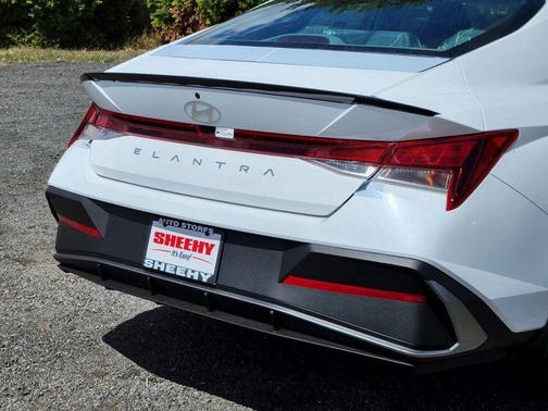 2025 Hyundai ELANTRA Sport