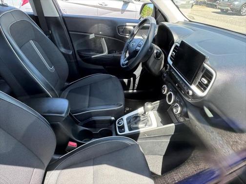 2022 Hyundai VENUE Limited