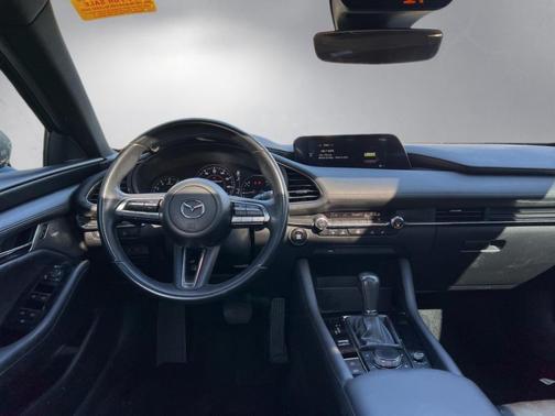 2019 Mazda Mazda3 FWD w/Premium Package