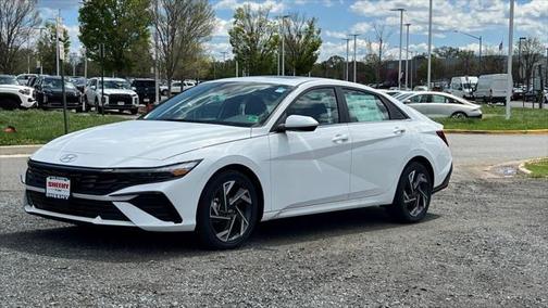 2025 Hyundai ELANTRA SEL