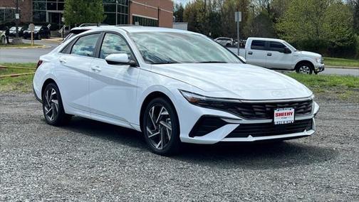 2025 Hyundai ELANTRA SEL