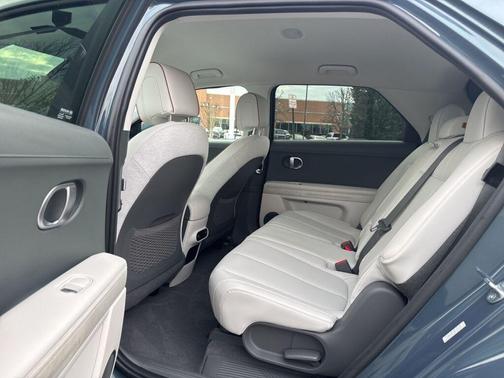 2023 Hyundai IONIQ 5 SEL