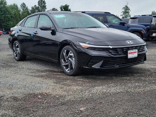 Abyss Black 2026 Hyundai ELANTRA Limited