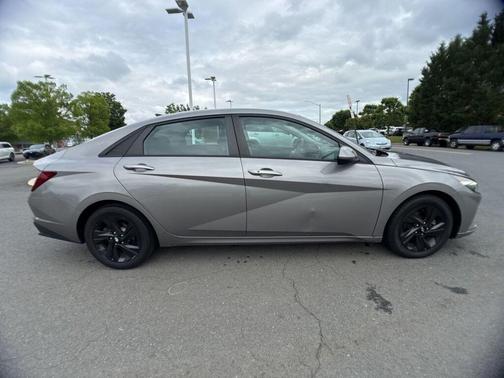 Fluid Metal 2021 Hyundai ELANTRA SEL