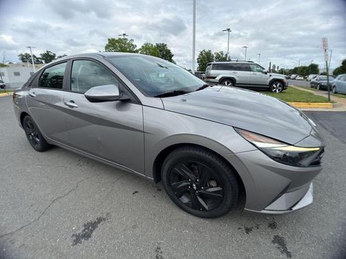 Fluid Metal 2021 Hyundai ELANTRA SEL