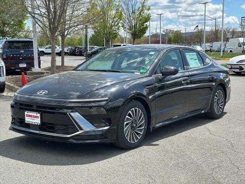 2025 Hyundai SONATA Hybrid Limited
