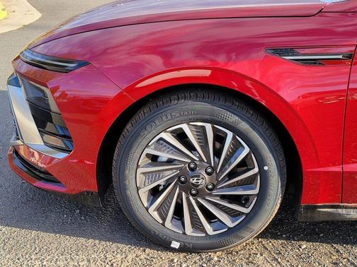 2025 Hyundai SONATA Hybrid SE