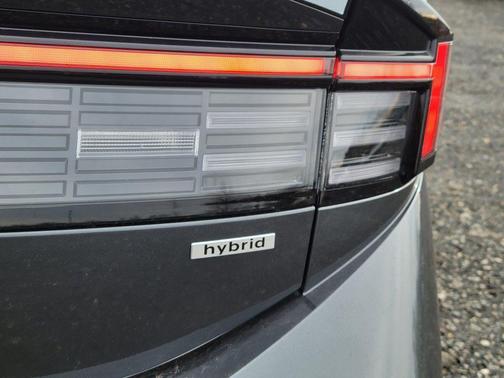 2026 Hyundai SONATA Hybrid SE