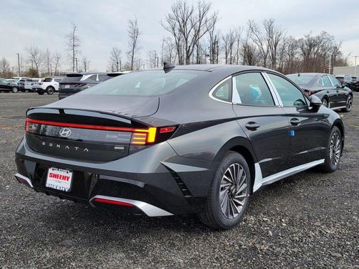 2026 Hyundai SONATA Hybrid SE