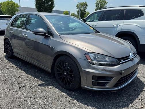 2016 Volkswagen Golf R 2.0T DSG
