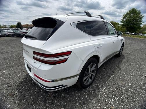 Alta White 2025 Genesis GV80 2.5T