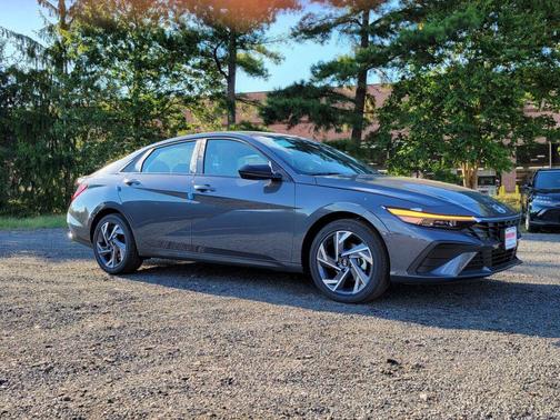 2025 Hyundai ELANTRA Sport