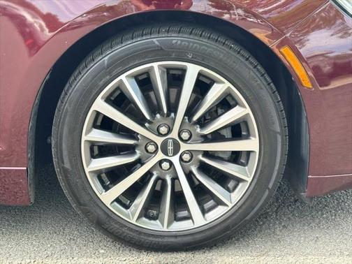2017 Lincoln MKZ Base