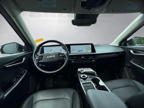 Glacier 2022 Kia EV6 Wind