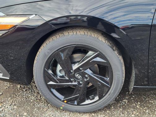 2026 Hyundai ELANTRA Sport